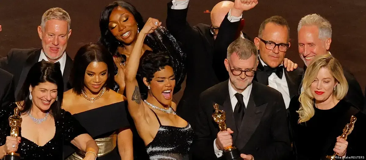 The film *Battle After Battle* won six Oscars