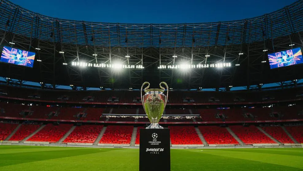 The first quarter-finalists will be decided in the Champions League