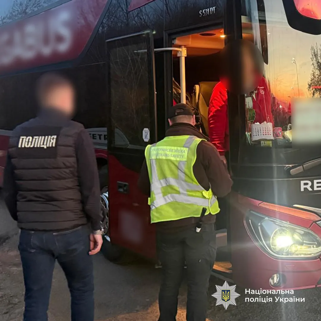 На Закарпатті викрили схему ухилення від податків у міжнародних перевезеннях