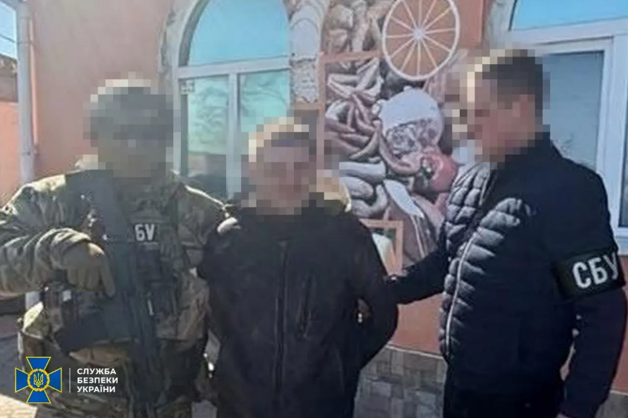 The SSU and the National Police have detained four suspects in connection with illegal arms trafficking