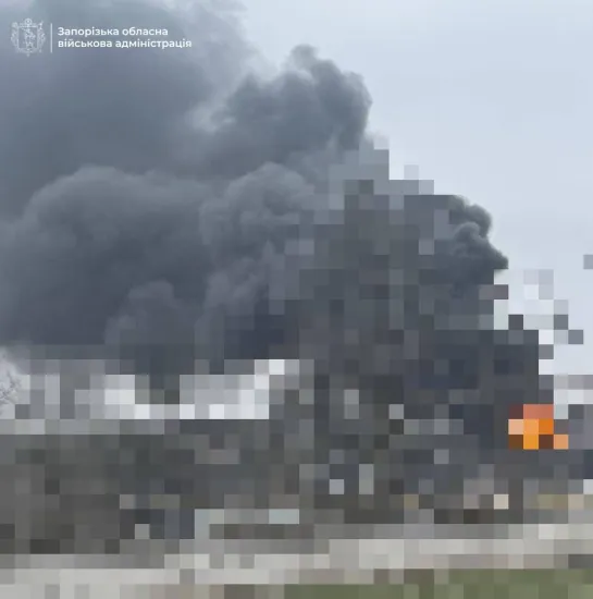 Удар по Запоріжжю залишив без світла десятки тисяч людей: є тяжко поранений