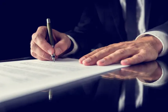 РФ хоче дозволити армії “захищати” росіян від судів за кордоном