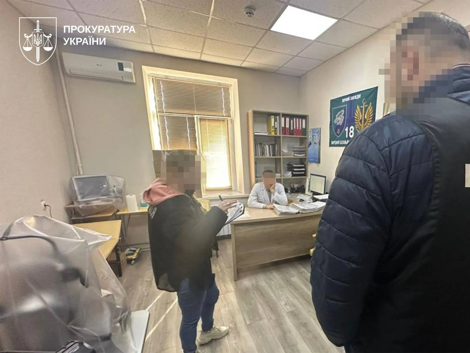 Поліція викрила схеми привласнення понад 100 млн грн у медзакладах