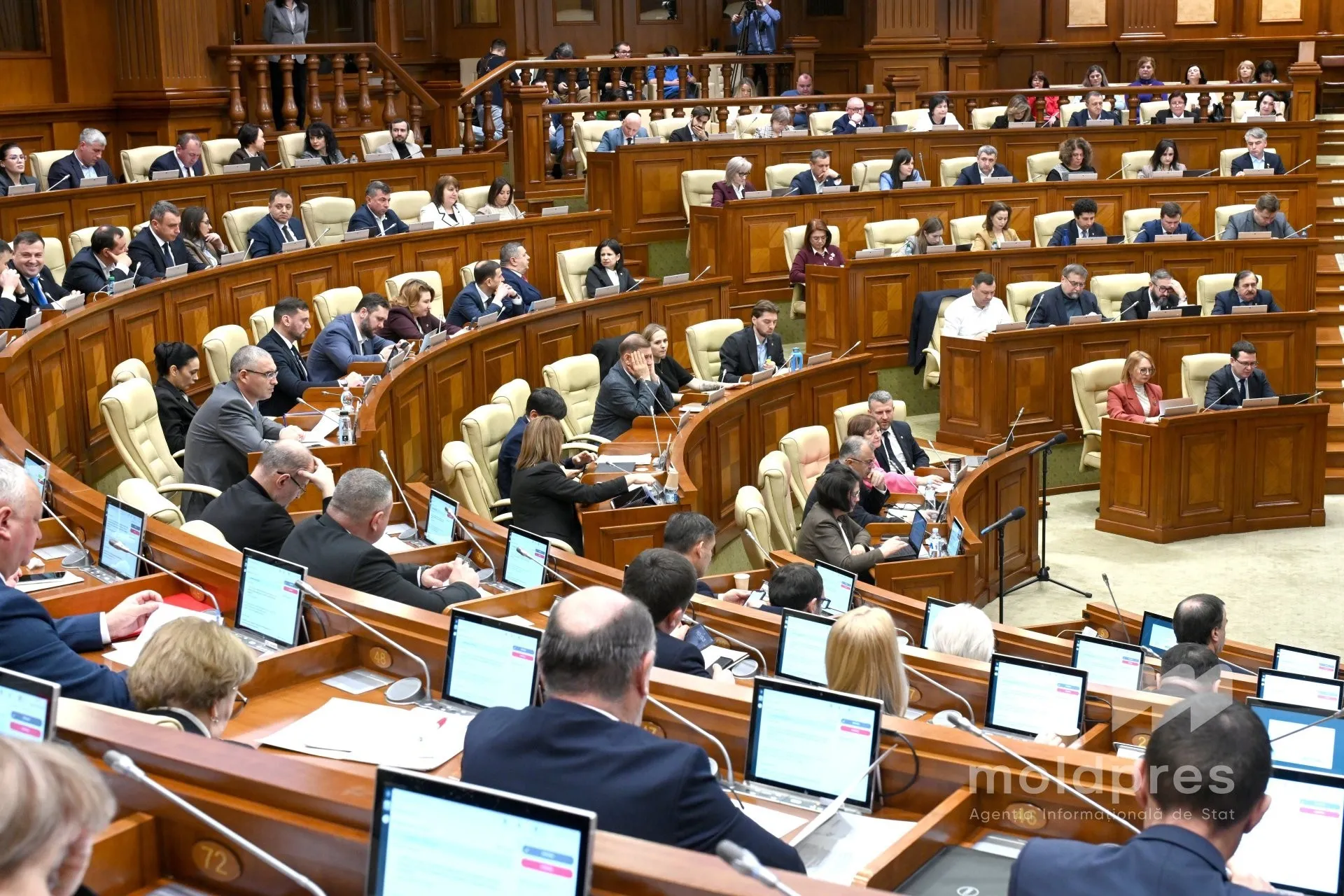 Парламент Молдови підтримав у першому читанні вихід із статутних органів СНД
