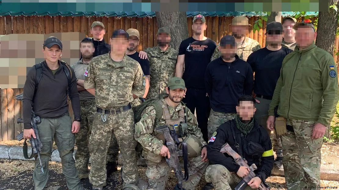 How is the role of foreign volunteers in the Ukrainian Defence Forces changing?
