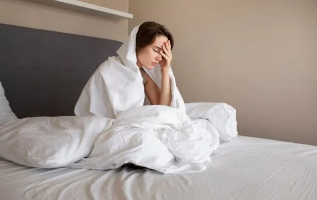 Experts have explained why women need more sleep than men