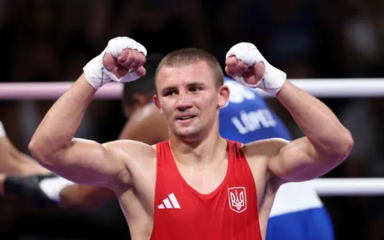 Olympic champion Khizhnyak began his professional career with a spectacular knockout