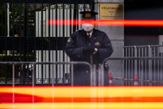Китай звинуватив військового Японії у вторгненні до посольства в Токіо
