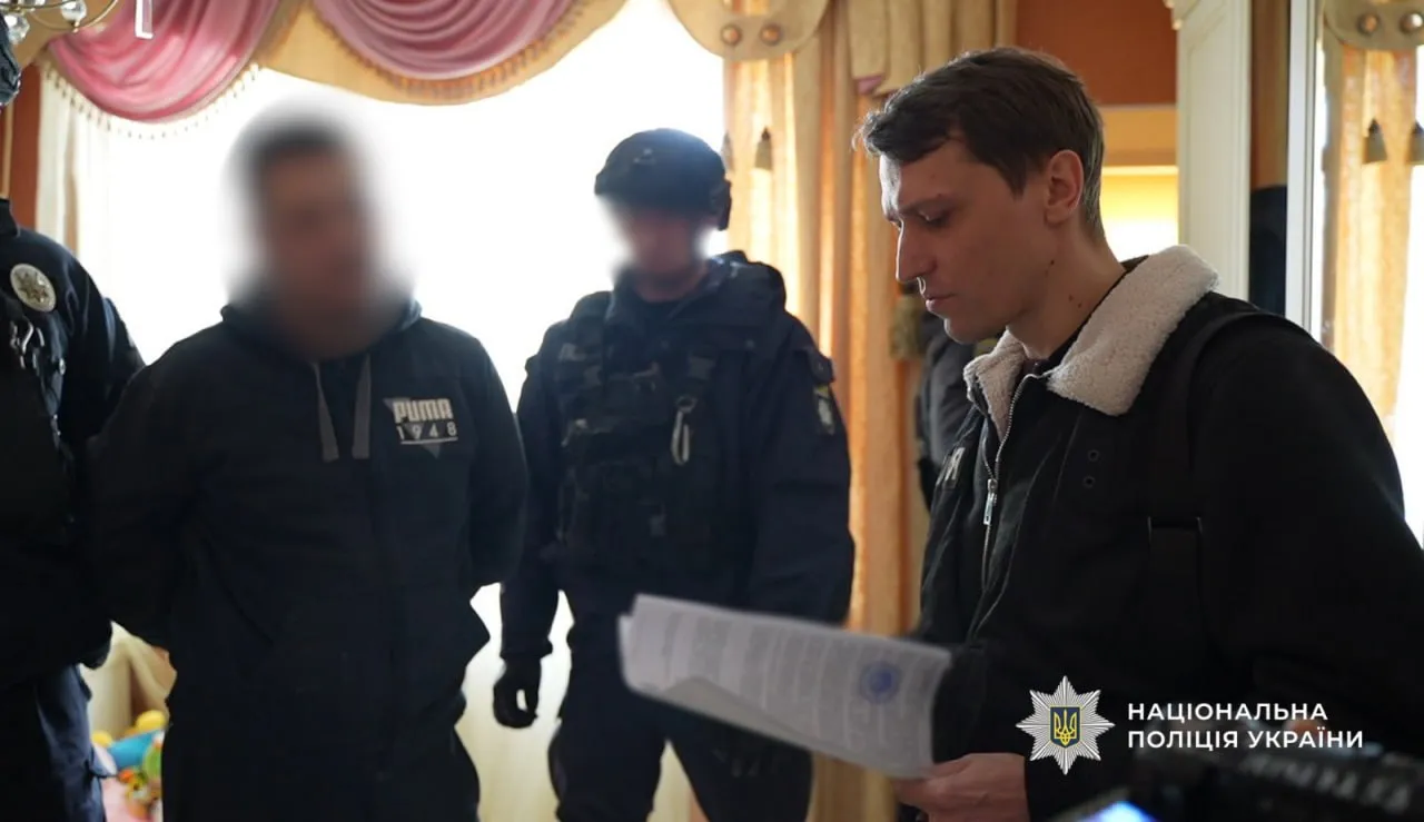 На Одещині викрили групу шахраїв, які ошукували військових під виглядом продажу авто