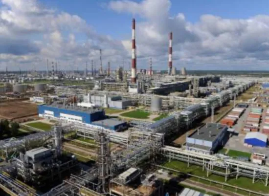 БПЛА атакували НПЗ країни-агресора КИНЕФ у Ленобласті