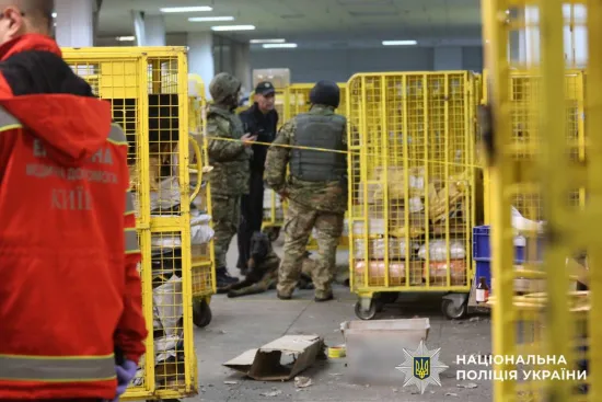 Правоохоронці затримали чоловіка, причетного до вибуху на “Укрпошті” в Києві