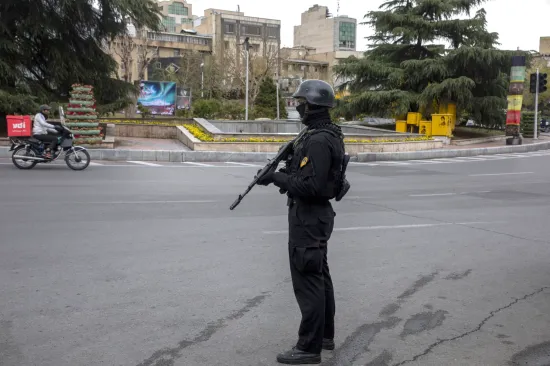Iran has launched a campaign to recruit volunteers amid reports of a possible US ground operation