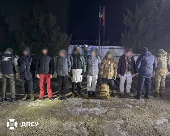 An organised group involved in smuggling conscripts abroad has been uncovered in Bukovina