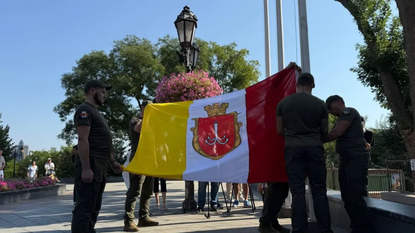 1 квітня без Гуморини: Одеса зустріла День сміху в жалобі