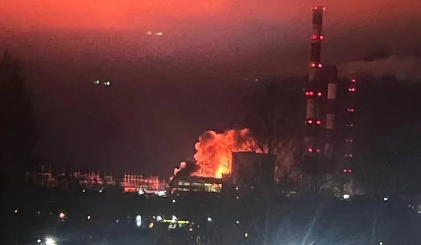 Дрони вдарили по одній із найбільших російських електростанцій 