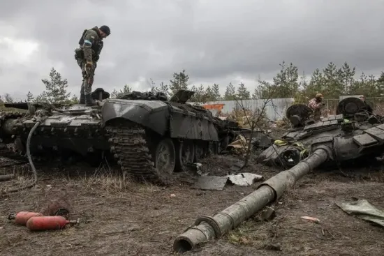 Армія РФ втратила за добу 3 танки 6 бойових броньованих машин