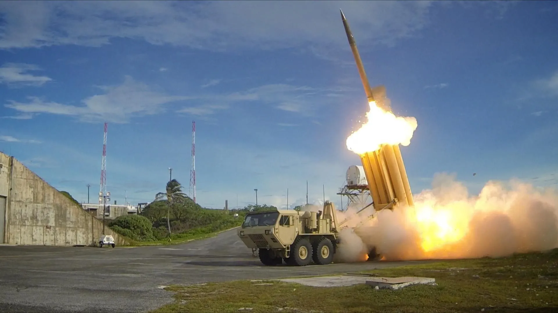 Ефективний засіб проти КАБів. Україна готує запити на ППО THAAD — Зеленський