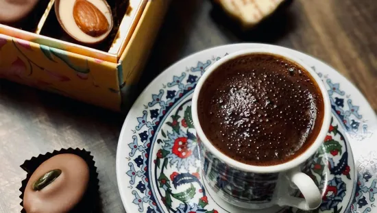 When coffee kills: a new study on the timing of consumption
