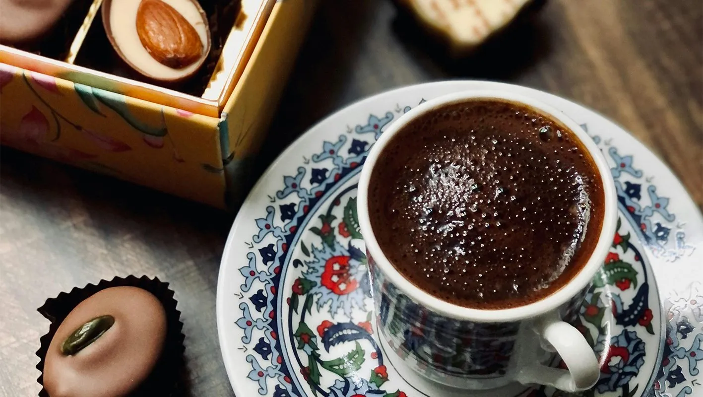 When coffee kills: a new study on the timing of consumption