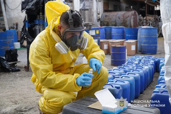 Поліція викрила наркогрупу в 7 областях: вилучили наркотики на 700 млн грн