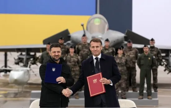 Придбати близько 100 літаків Rafale планується в рамках угоди з Францією щодо посилення України