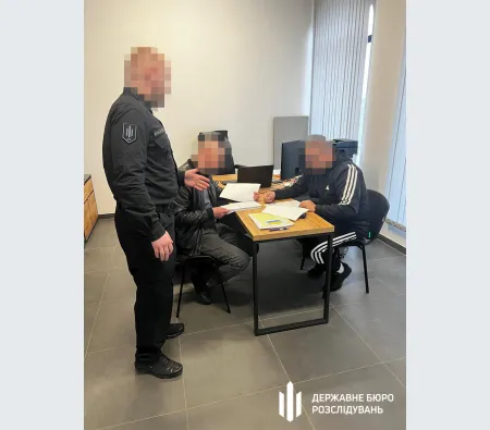 ДБР викрило схему незаконних бойових виплат на Дніпропетровщині