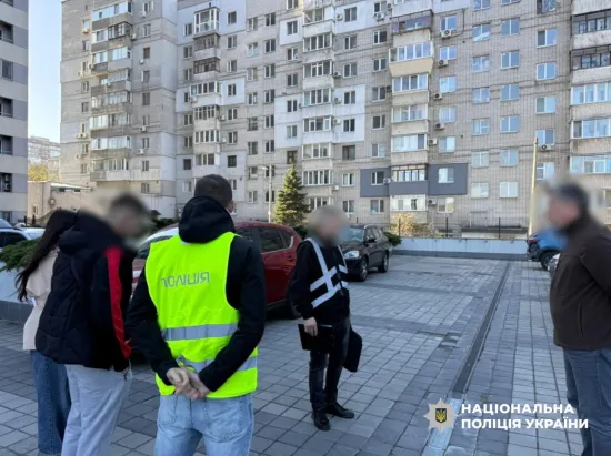 Фейкові гастролі: у Києві викрили схему виїзду за кордон