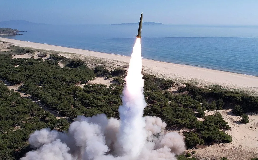 КНДР запустила кілька балістичних ракет у бік Японського моря