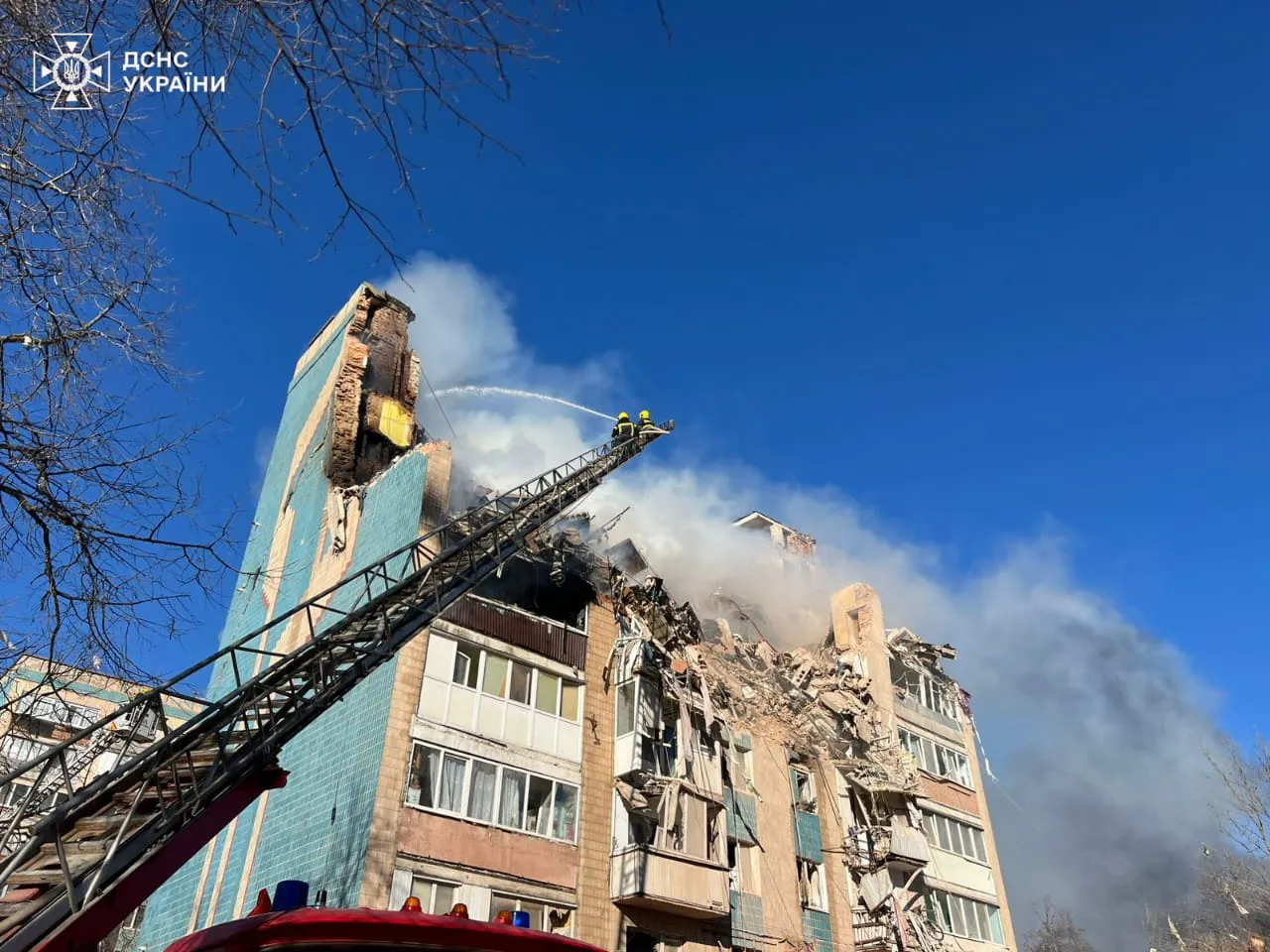 Удар РФ по Тернополю: вже 26 загиблих, 18 дітей – у лікарні