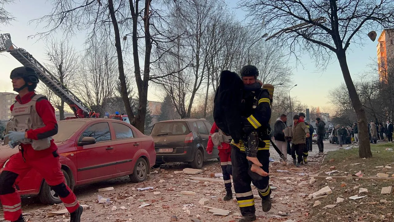 Удар РФ по Тернополю: вже 26 загиблих, 18 дітей – у лікарні