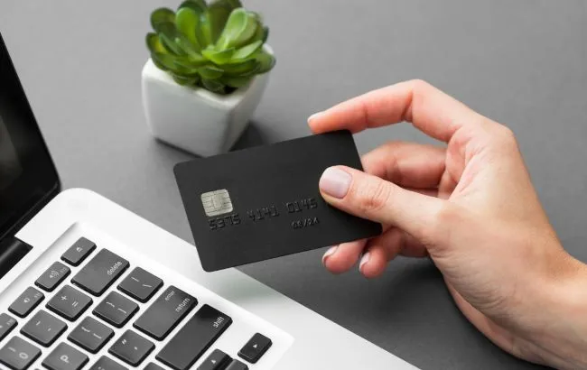 Card blocks in April: what amounts and transfers will the bank ask about