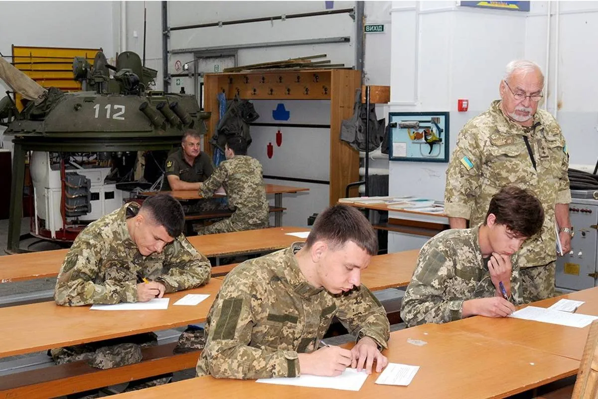 Зеленський підписав закон про нацспротив: обов’язкова підготовка для студентів і школярів