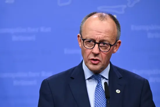 Мерц підтримав обмеження виїзду чоловіків з України до ЄС