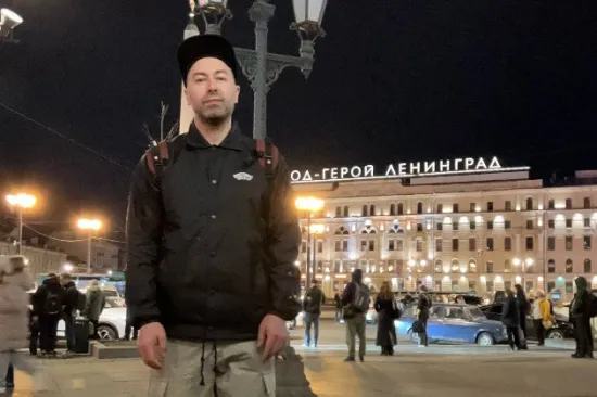 A facial recognition system in St Petersburg mistook a Russian rock musician for the wanted man, Dmitry Gordon