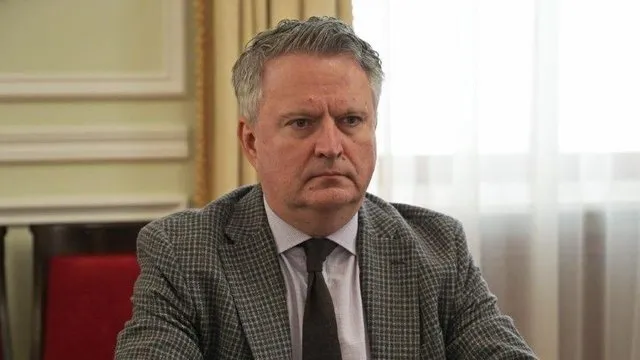 Secret agreement in Geneva: copies of the document were left to only two people