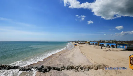 The Sea of Azov on the brink of disaster: Russians are preparing for a mass jellyfish harvest