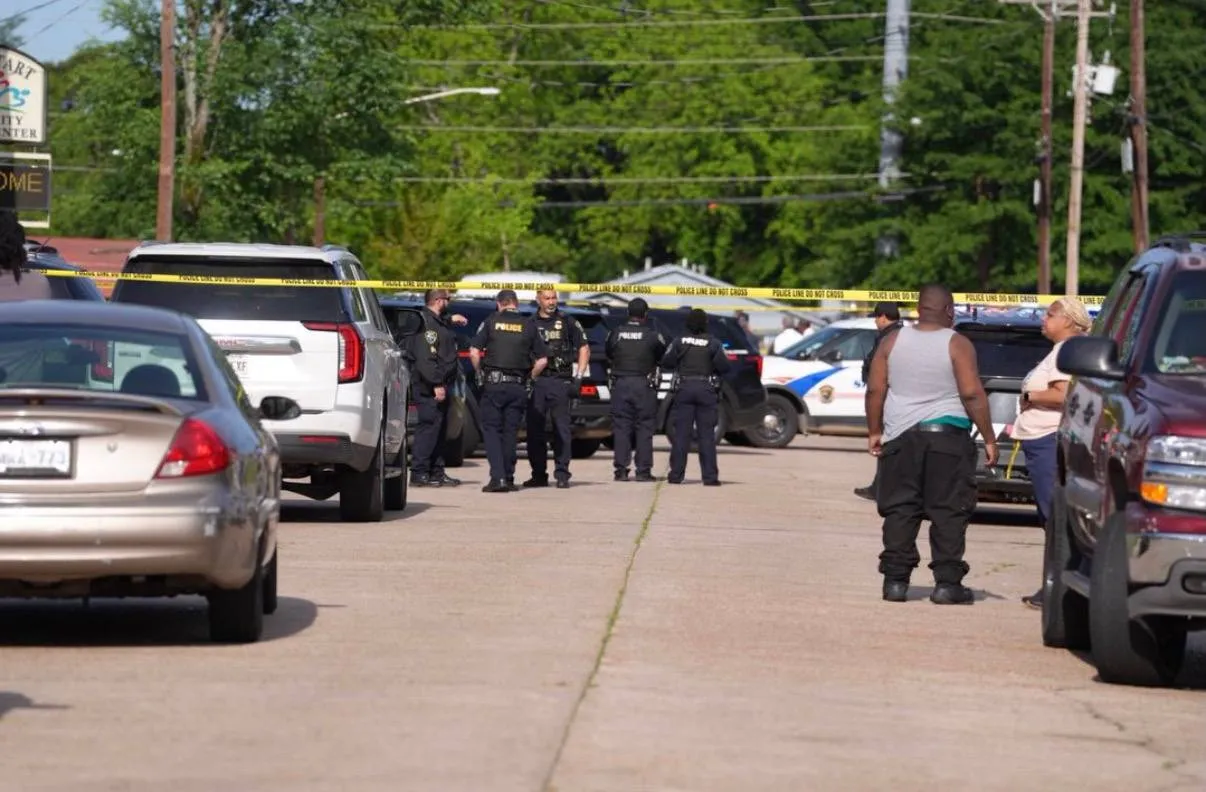 In Louisiana, a man shot eight children and was shot dead by police following a chase