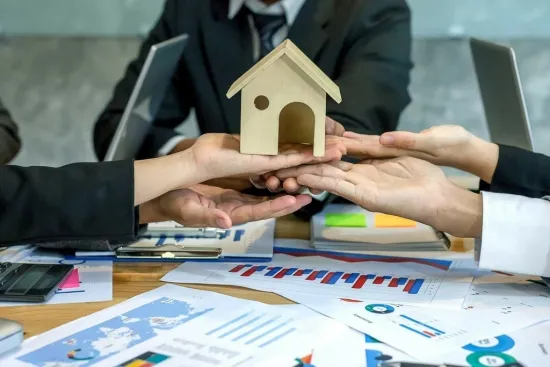 Оформлення спадщини в Україні під час війни: строки, окуповані території, процедура за кордоном