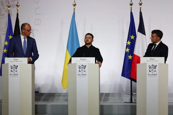 Франція та Німеччина пропонують Україні проміжний статус на шляху до ЄС без доступу до бюджету і права голосу