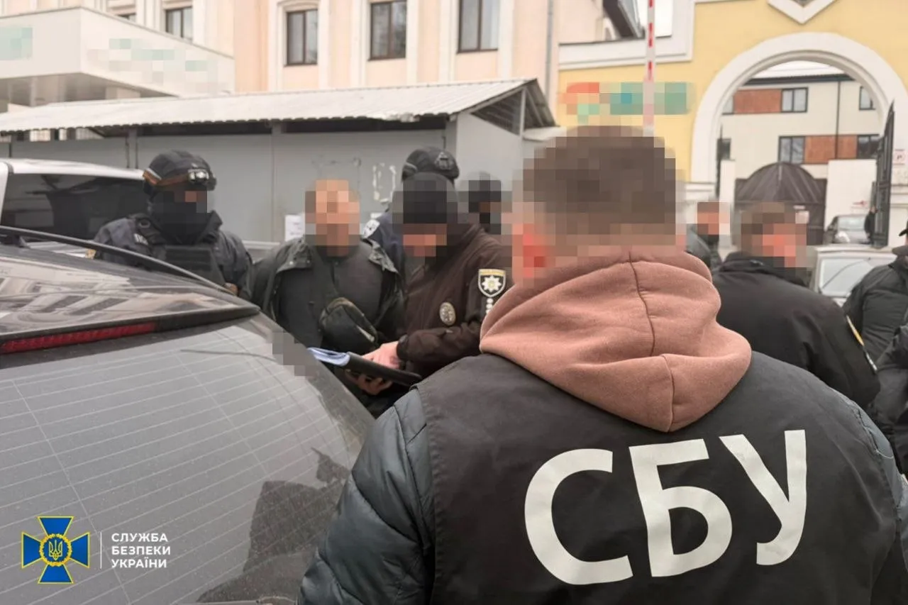 СБУ та Нацполіція викрили шість схем ухилення від мобілізації у різних регіонах