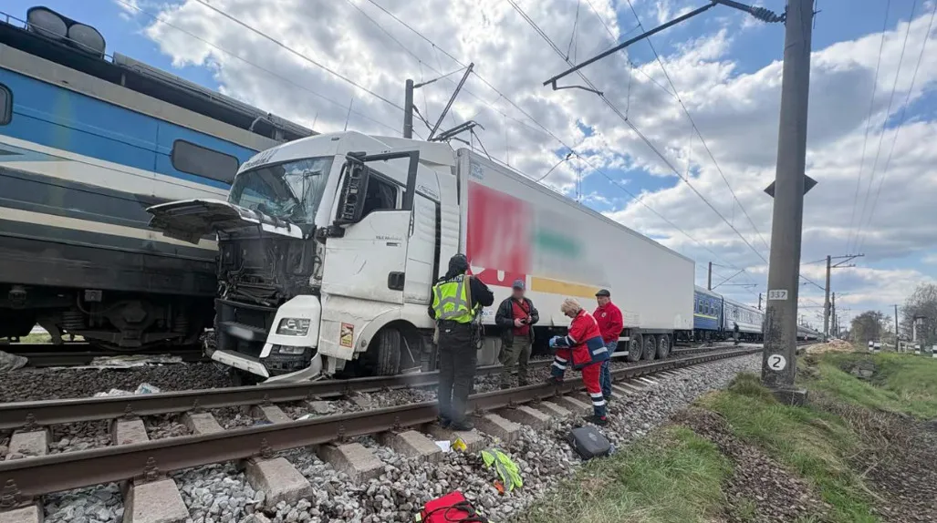 The carriages are intact, but the driver has fled. A lorry collided with a train in the Lviv region