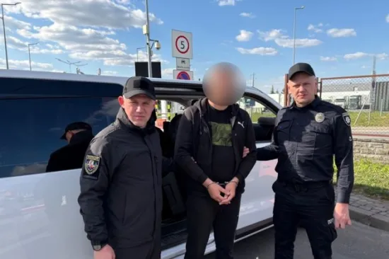 The organiser of a counterfeit document production ring featuring holographic security features has been extradited from Germany