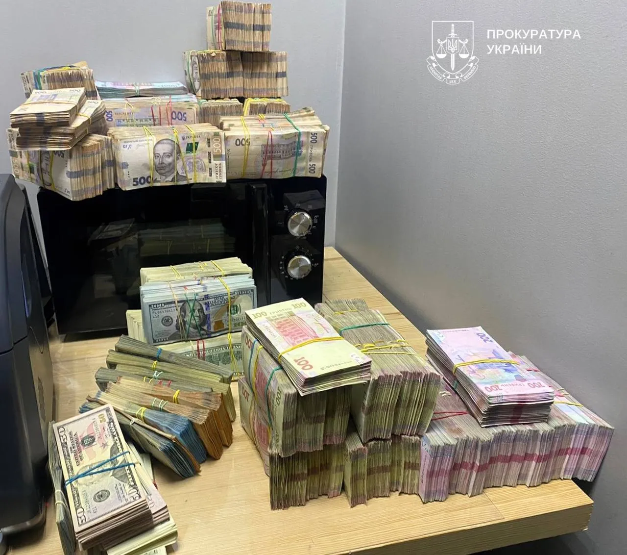 The National Police have uncovered a money-laundering operation with a turnover of over 18 billion hryvnias