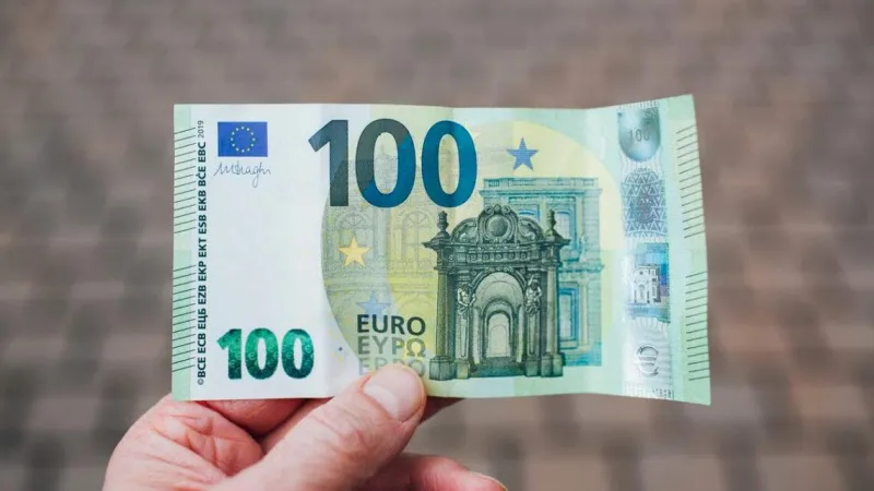 A large-scale operation to produce counterfeit euros has been foiled in Poland