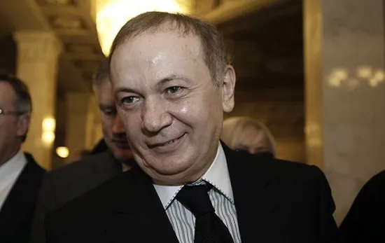 Суд дозволив спецрозлідування щодо ексрегіонала Іванющенка