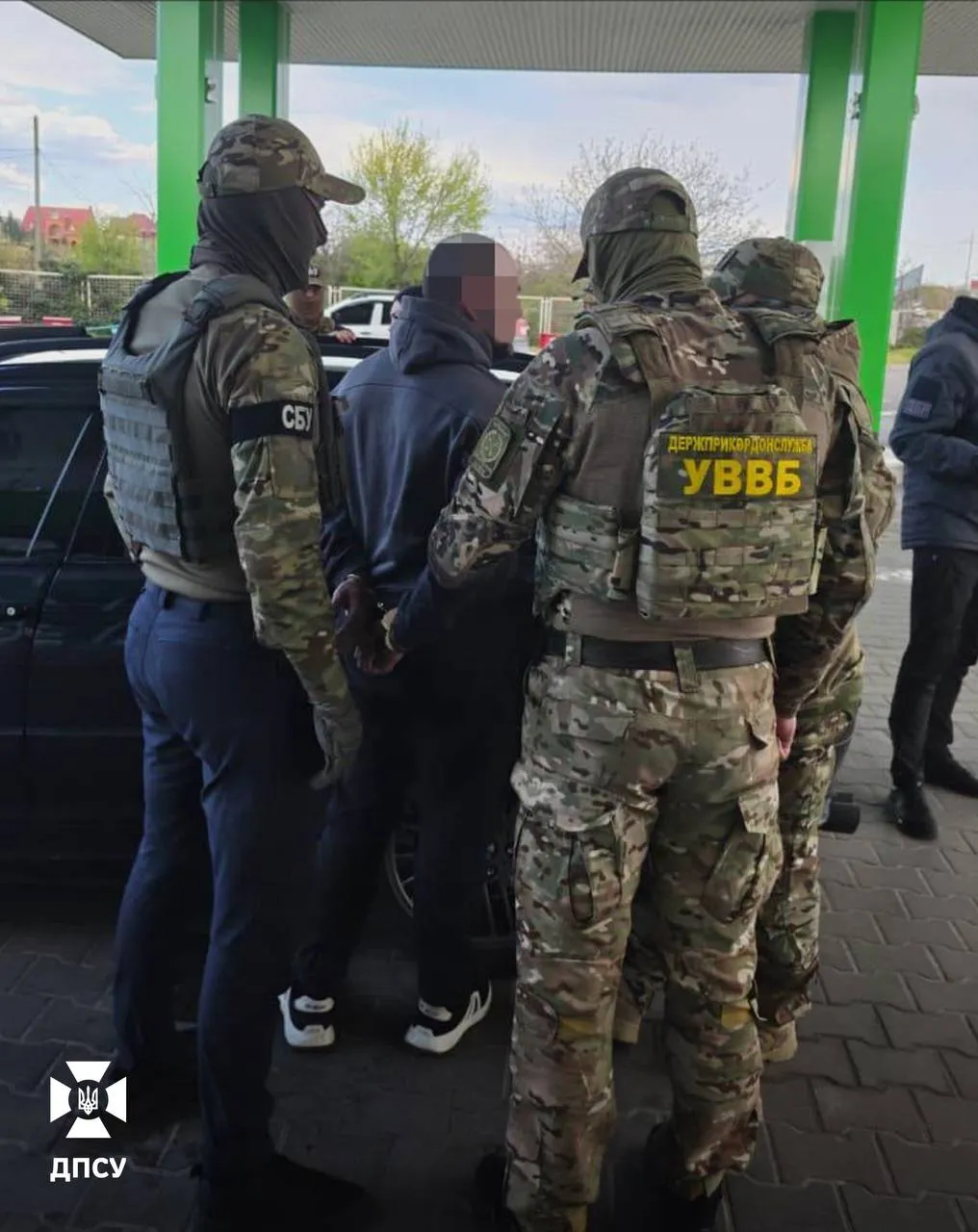 Law enforcement officers in Zaporizhzhia have uncovered a scheme involving the illegal smuggling of soldiers abroad