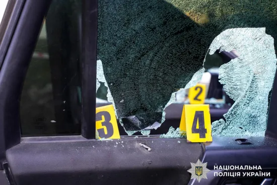 A man opened fire with an automatic weapon on TCC soldiers and police officers near Rivne: two people were injured