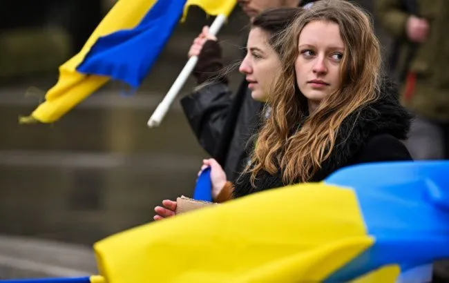 Ukrainians expect the war to continue for another year, but their patience is wearing thin — survey