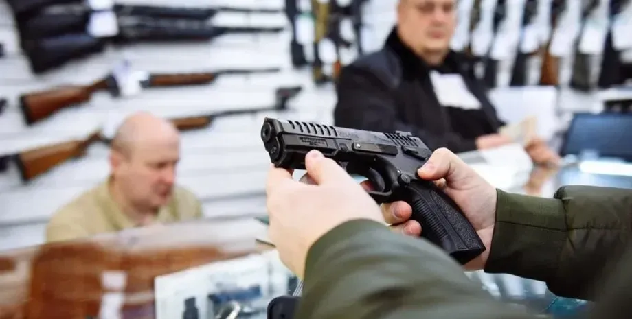 В Україні готують нові правила для цивільної вогнепальної зброї