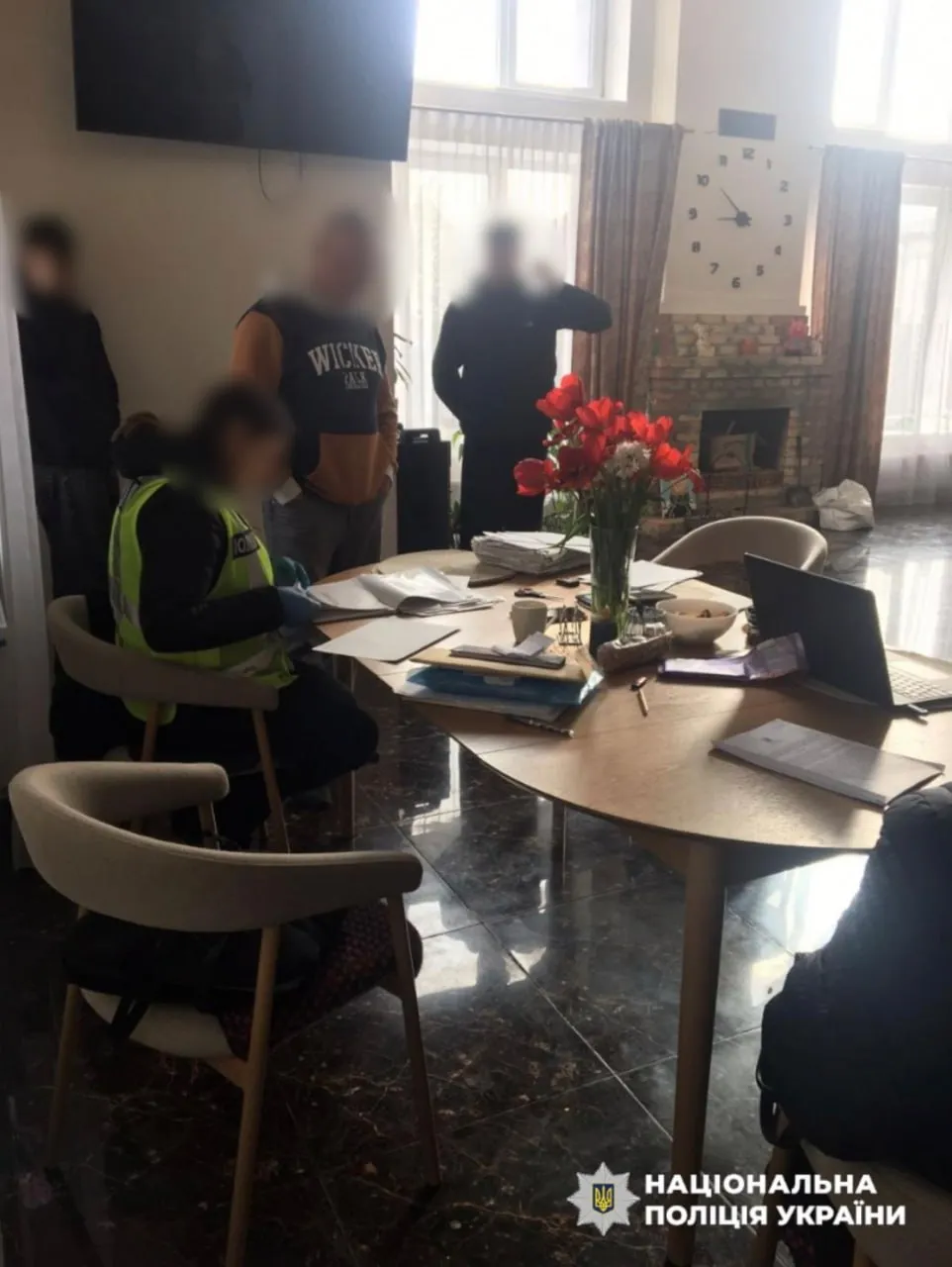 The National Police carried out a series of raids on officials at the TCC in connection with cases of illicit enrichment